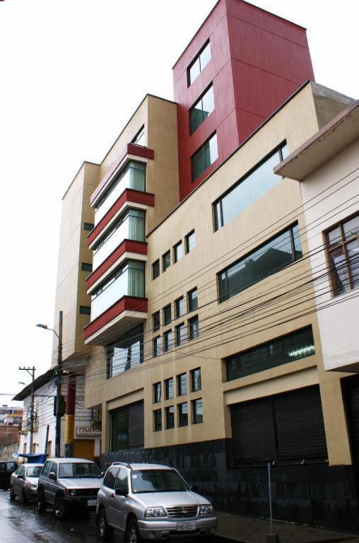 Hotel Flor De Los Andes Tulcán Exterior photo